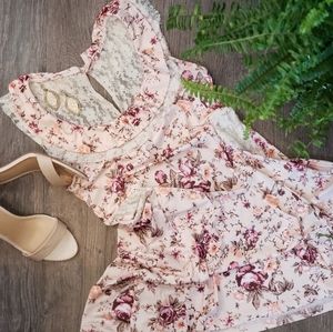 Lady Dutch Floral/Lace Dress